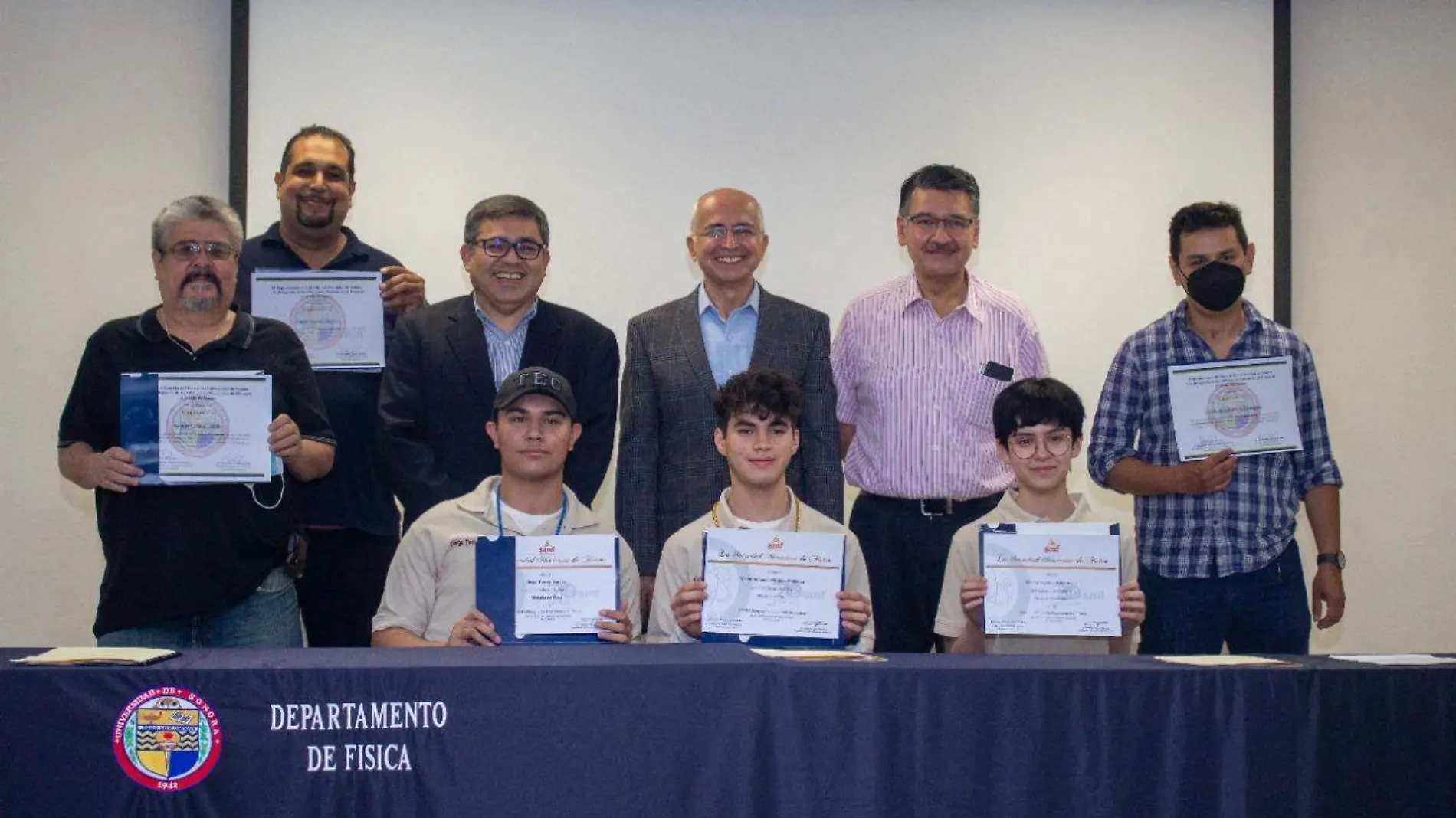 Ganadores de la Olimpiada Nacional de Física  (3)